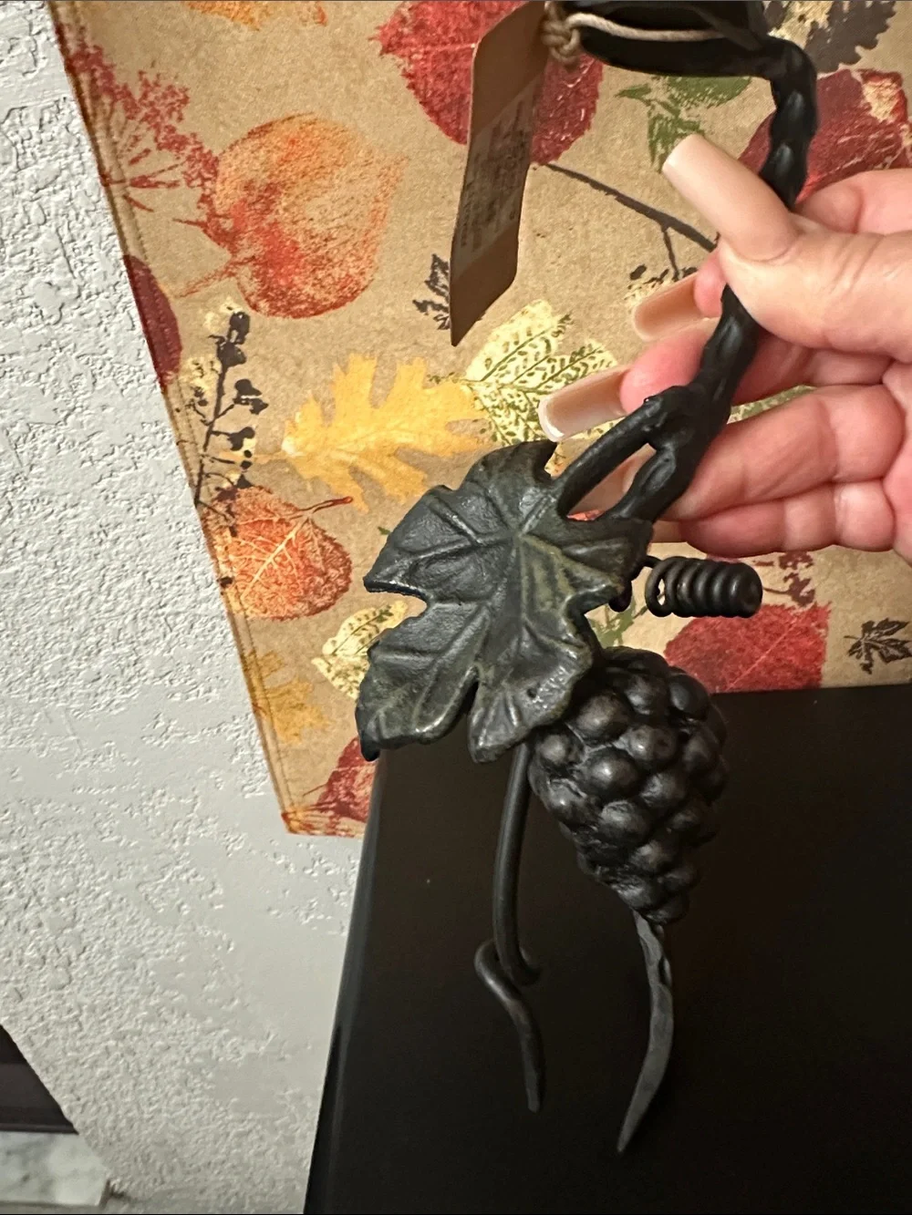 Mud Pie Black Grapevine-Style Leaf Candle Holder